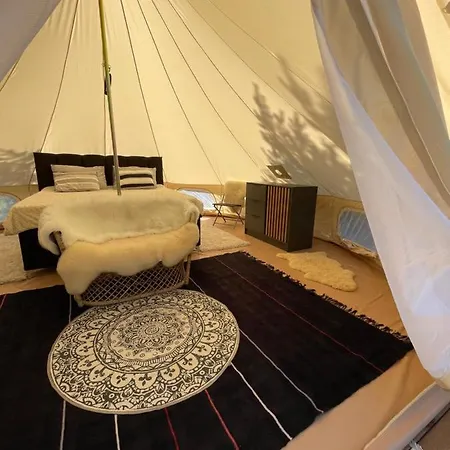 خيمة فخمة Intsu Royal Kadakametsa Glaemp Liiva (Saaremaa)