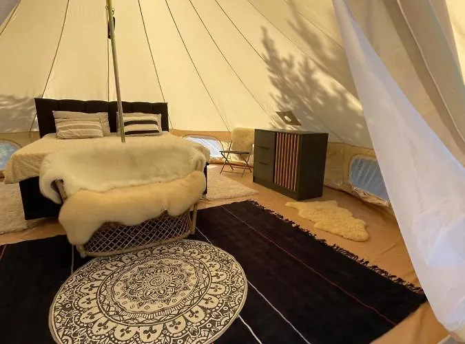 Luxury tent Intsu Royal Kadakametsa Glaemp Liiva (Saaremaa)