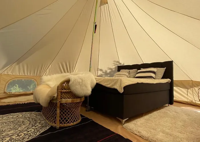 Luxury tent Intsu Royal Kadakametsa Glaemp *